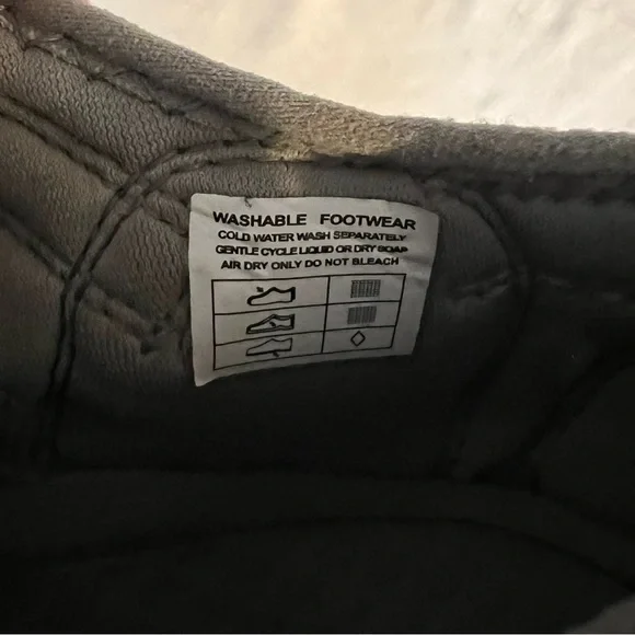 Boys Keen Blue Waterproof Water Shoes Boys Size 5 - Picture 5 of 9